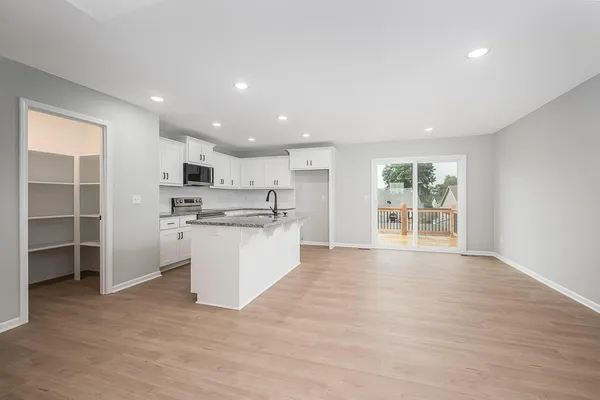 $349,950 | 1007 2nd Street, Perry, KS 66073