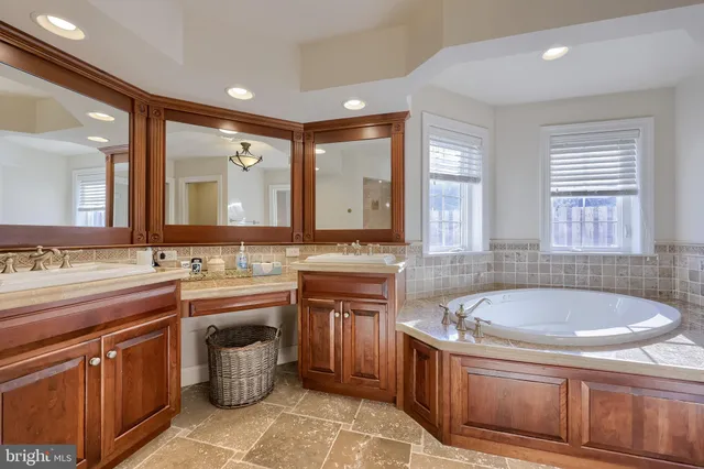 a view of a house with a yard and plants