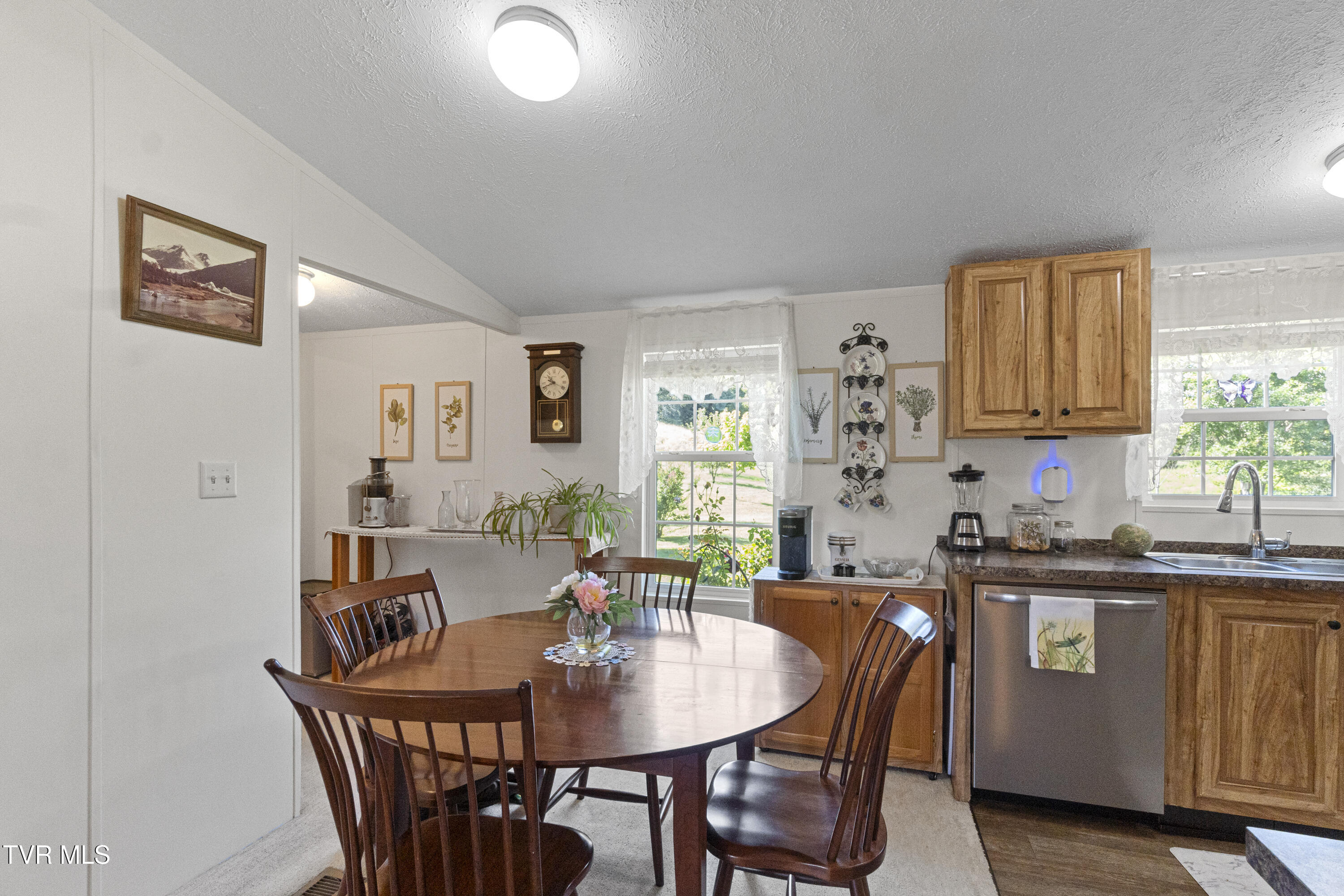 398 Teague Road Chuckey, TN 37641 - Photo 8 of 49 8