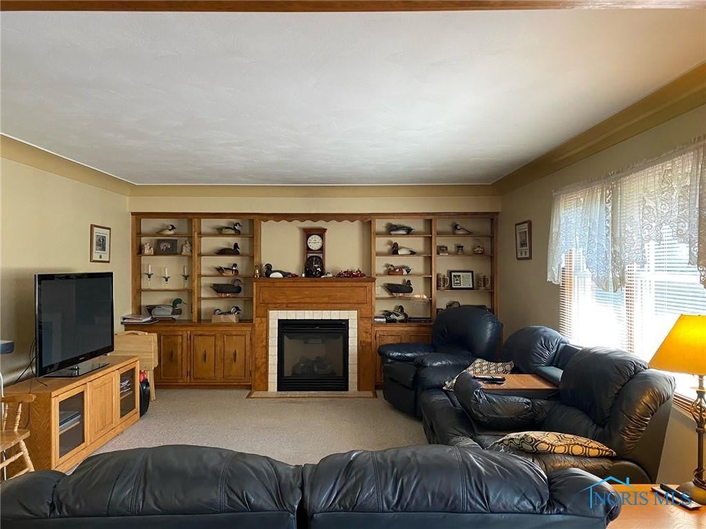 616 South Lallendorf Road Oregon, OH 43616 - Photo 4 of 14 Gallery Image 4