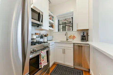 $539,000 | 529 East Broadway, Unit 4, Boston, MA 02127