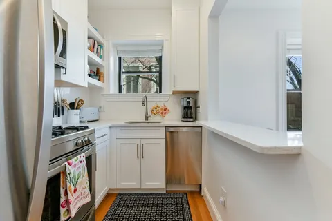 $539,000 | 529 East Broadway, Unit 4, Boston, MA 02127