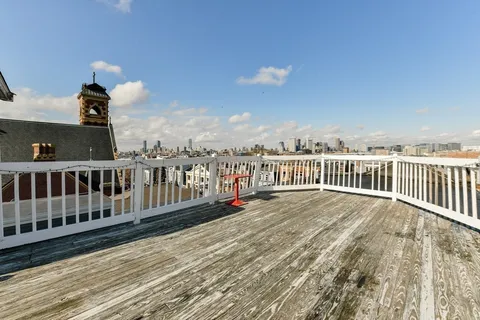 $539,000 | 529 East Broadway, Unit 4, Boston, MA 02127