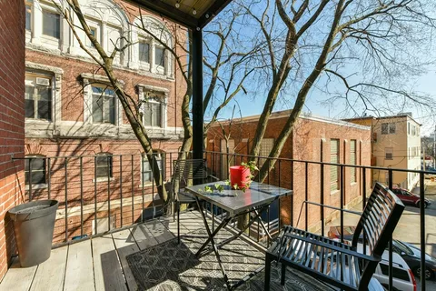 $539,000 | 529 East Broadway, Unit 4, Boston, MA 02127