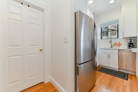 $539,000 | 529 East Broadway, Unit 4, Boston, MA 02127