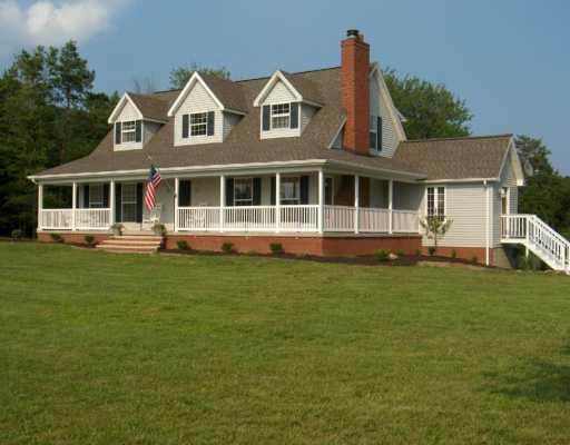 2062 Wood Road Shelocta, PA 15774 - Photo 1 of 8 Exterior Front.
