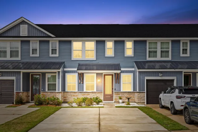 $347,900 | 5133 Park Creek Avenue, North Charleston, SC 29418