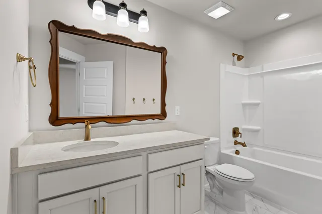 $347,900 | 5133 Park Creek Avenue, North Charleston, SC 29418