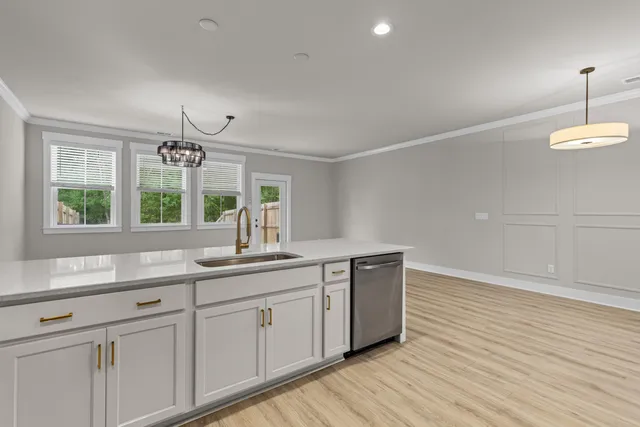 $347,900 | 5133 Park Creek Avenue, North Charleston, SC 29418