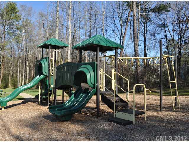 12007 Fox Glen Road Charlotte, NC 28269 - Photo 13 of 16