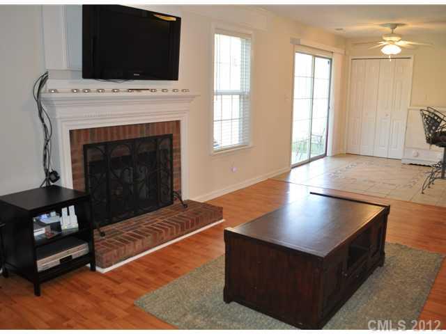 12007 Fox Glen Road Charlotte, NC 28269 - Photo 6 of 16