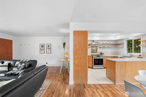 $729,500 | 2219 Old Lakeway Drive, Bellingham, WA 98229