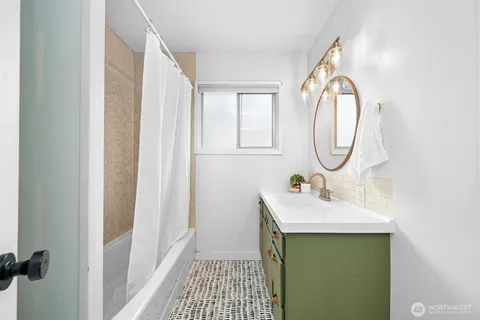 $729,500 | 2219 Old Lakeway Drive, Bellingham, WA 98229