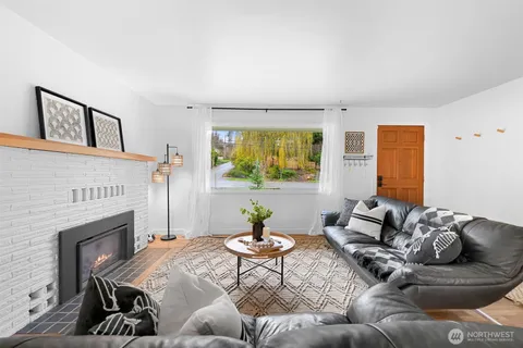 $729,500 | 2219 Old Lakeway Drive, Bellingham, WA 98229