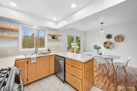 $729,500 | 2219 Old Lakeway Drive, Bellingham, WA 98229