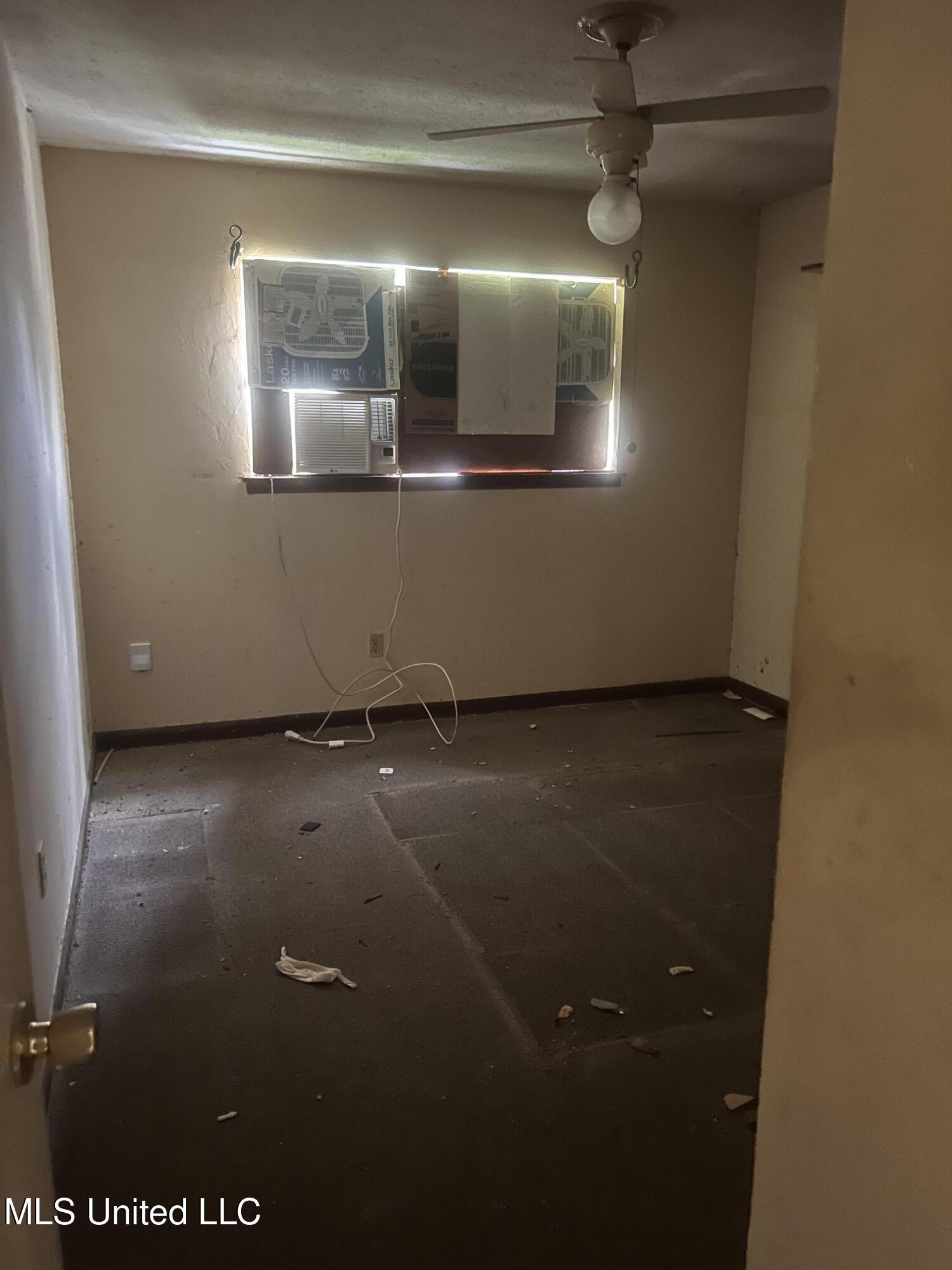 1809 Riverside Drive Gautier, MS 39553 - Photo 14 of 21 IMG_8318