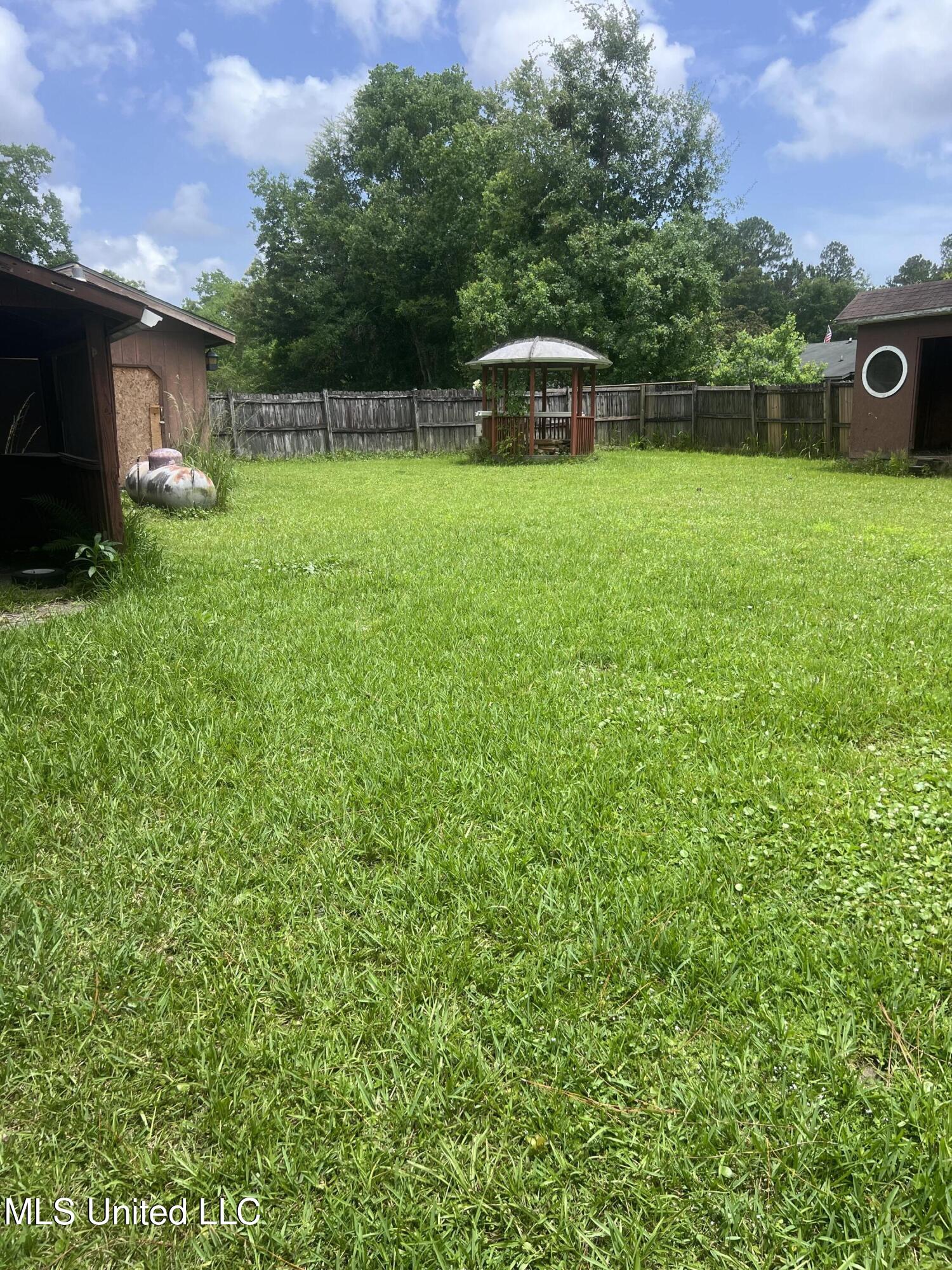 1809 Riverside Drive Gautier, MS 39553 - Photo 16 of 21 IMG_8319