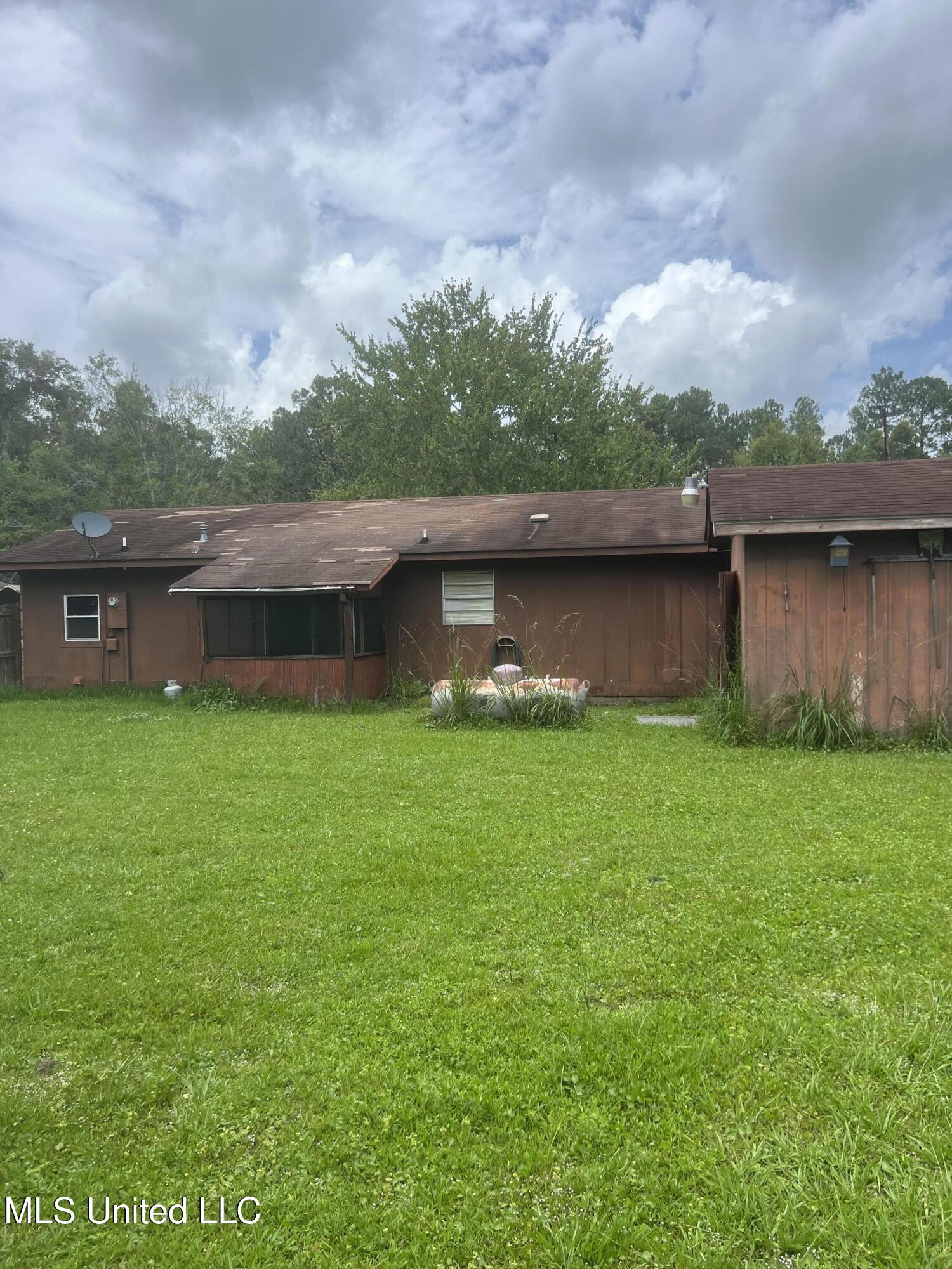 1809 Riverside Drive Gautier, MS 39553 - Photo 21 of 21 IMG_8325