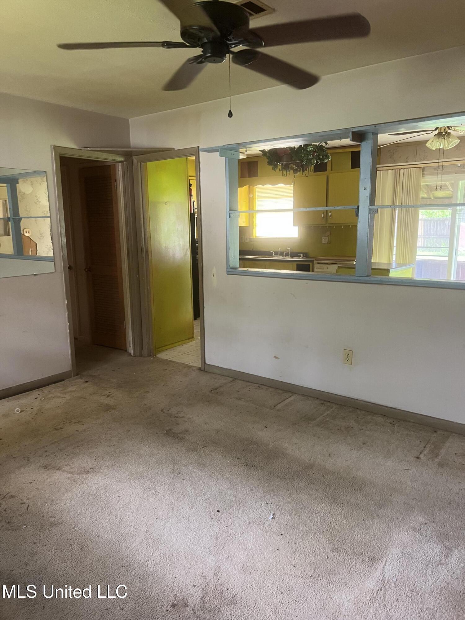 1809 Riverside Drive Gautier, MS 39553 - Photo 10 of 21 IMG_8313