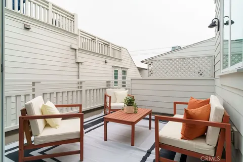 $1,999,000 | 809 19th Street, Hermosa Beach, CA 90254