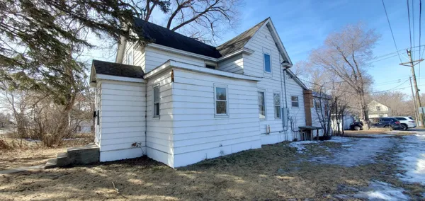$121,000 | 723 Irvine Avenue Northwest, Bemidji, MN 56601
