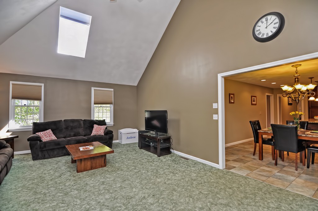 221 Simpson Road Marlborough, MA 01752 - Photo 14 of 30 Gallery Image 14