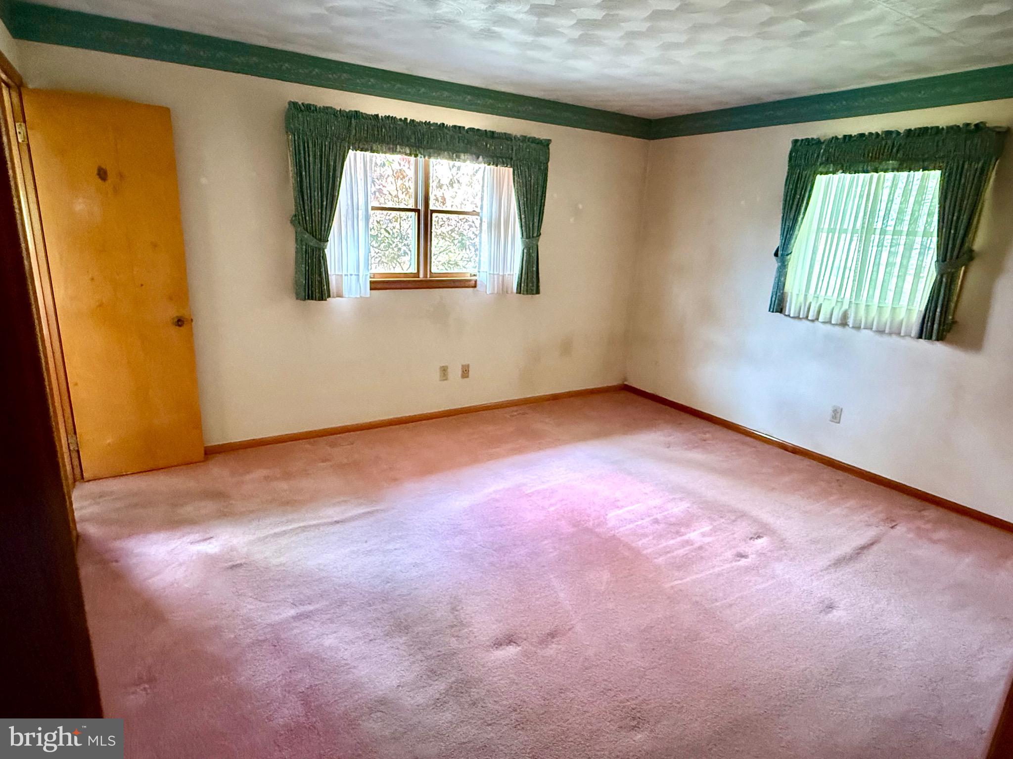 310 Hemlock Road Mechanicsburg, PA 17055 - Photo 11 of 25