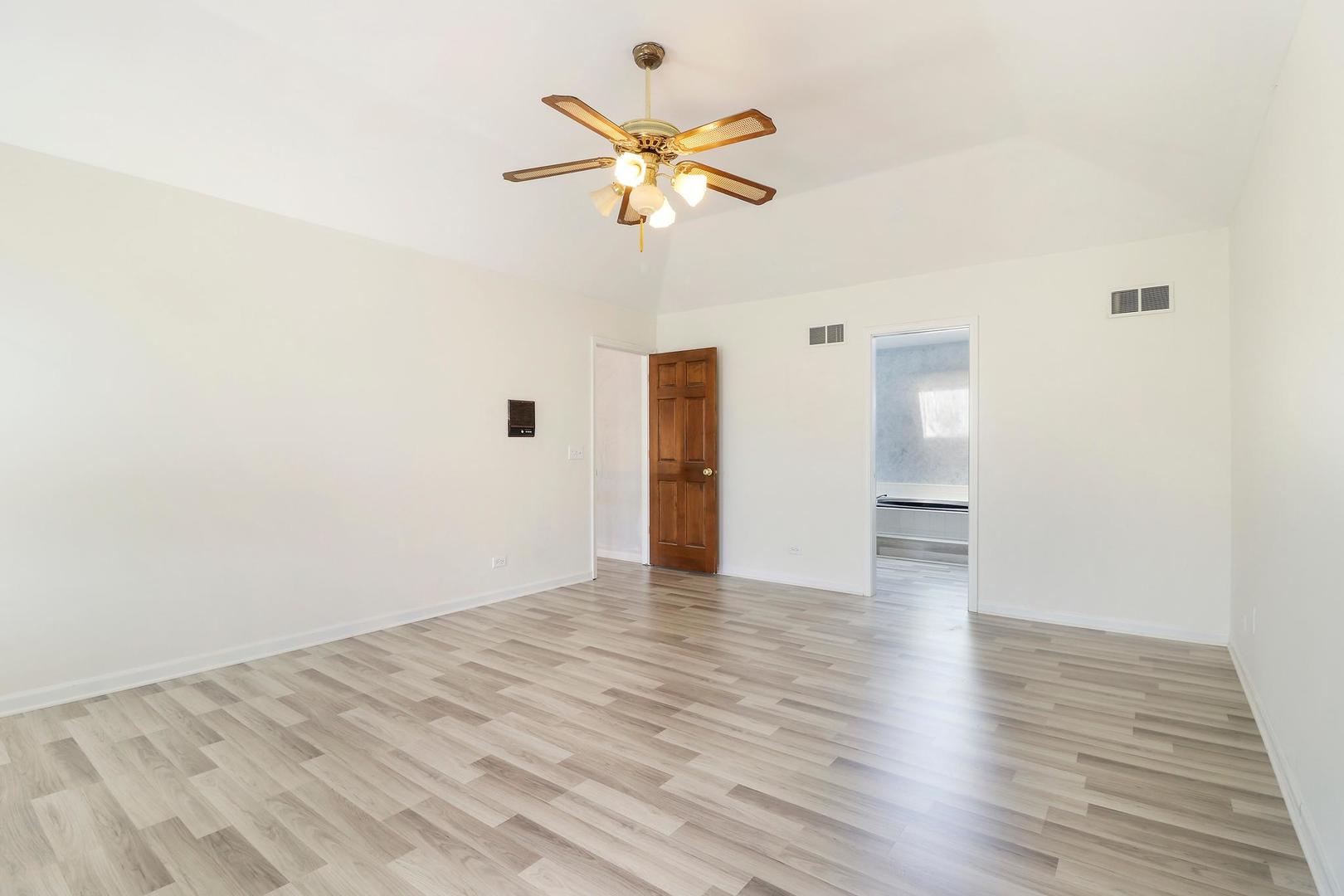 149 West Schick Road Bloomingdale, IL 60108 - Photo 22 of 35 a view of an empty room