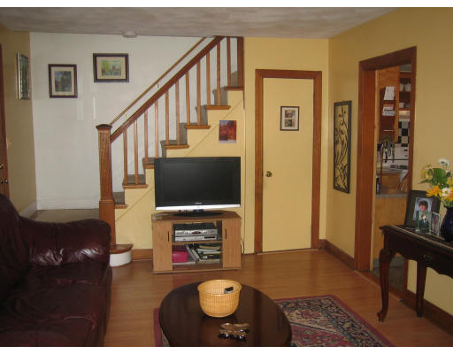 138 Ten Hills Road Somerville, MA 02145 - Photo 9 of 11 Gallery Image 9