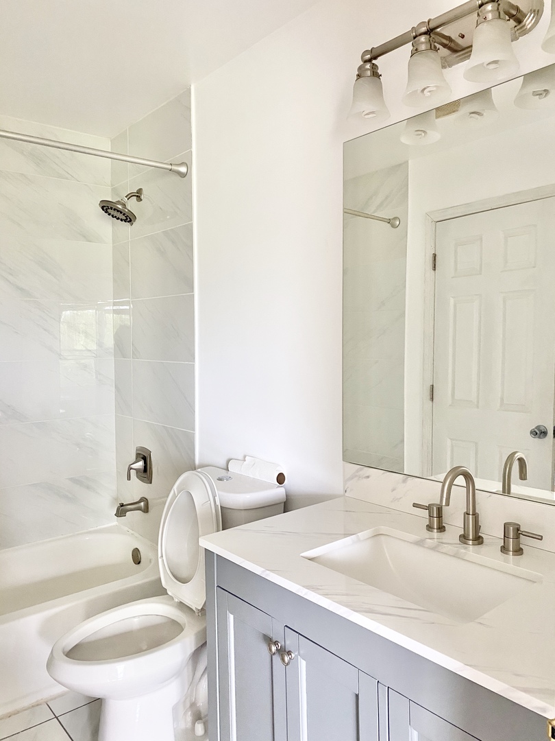 2243 Flagstone Lane Carpentersville, IL 60110 - Photo 7 of 11