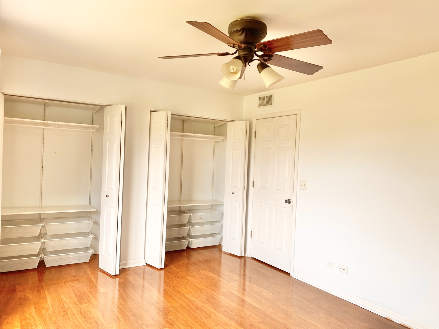 2243 Flagstone Lane Carpentersville, IL 60110 - Photo 8 of 11