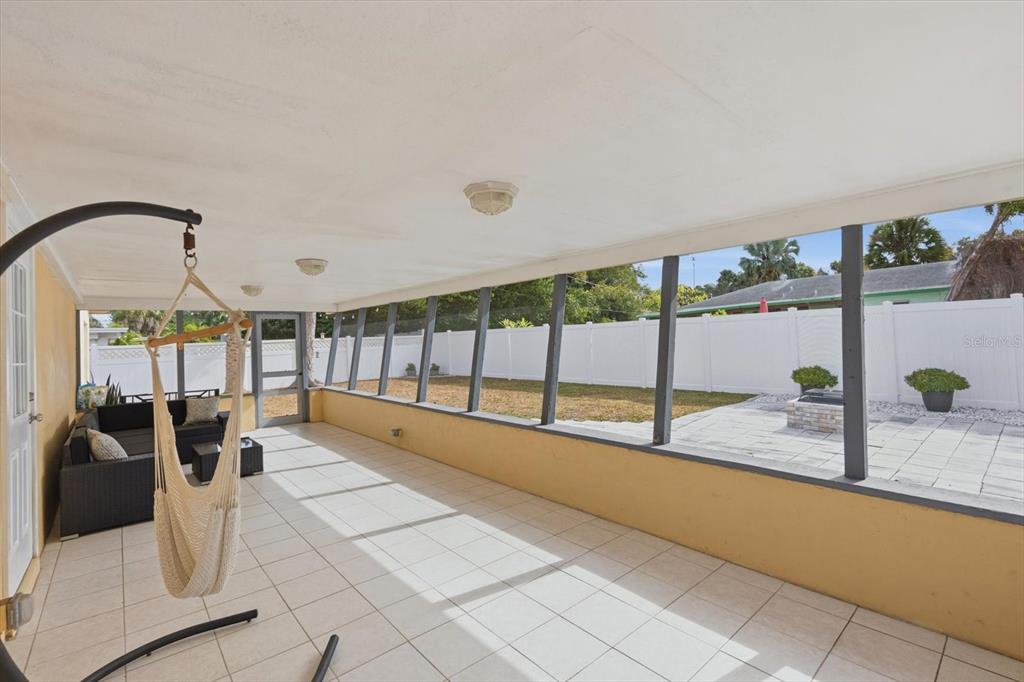 1439 Wilson Road Clearwater, FL 33755 - Photo 21 of 26 a view of a living room and bathroom