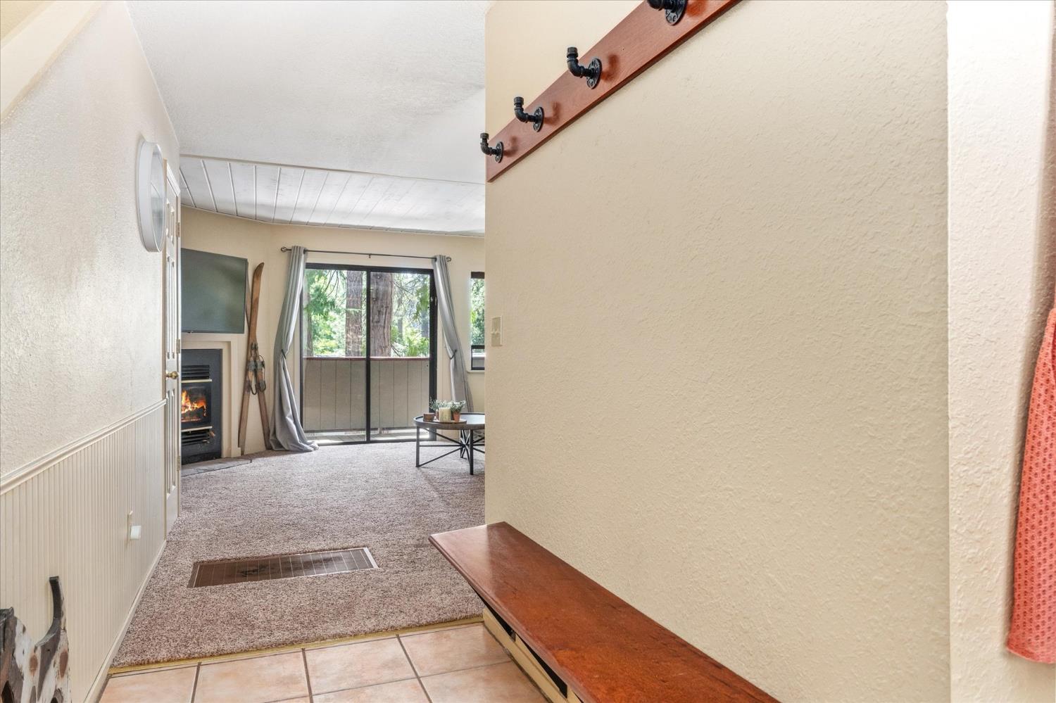 992 Manuel Road Arnold, CA 95223 - Photo 4 of 36