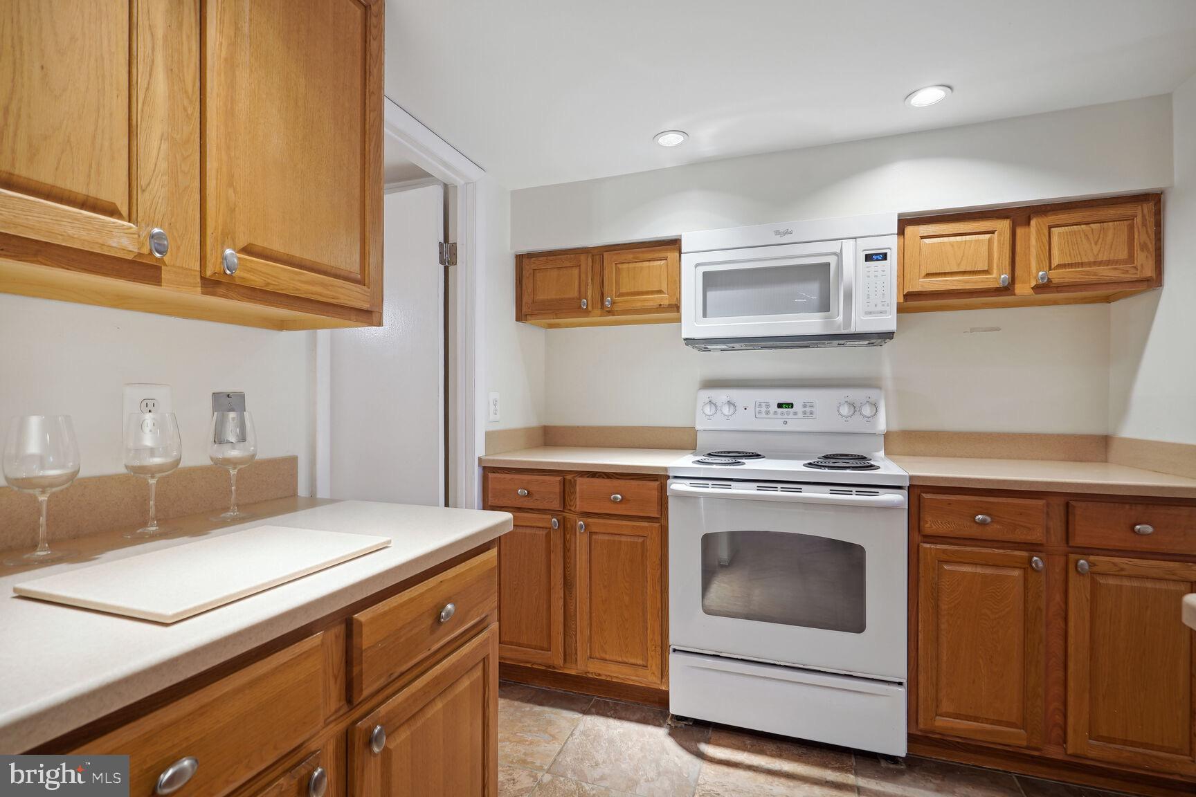 1907 Park Road Northwest Washington, DC 20010 - Photo 21 of 31 LL Kitchen