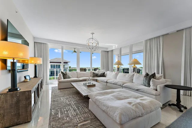 $2,795,000 | 2700 Donald Ross Road, Unit 501, Palm Beach Gardens, FL 33410