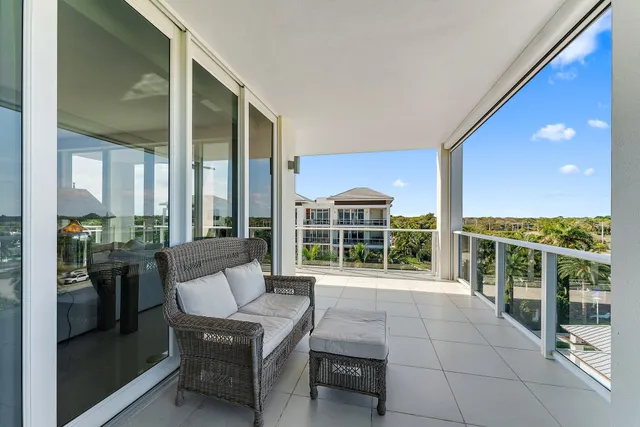 $2,795,000 | 2700 Donald Ross Road, Unit 501, Palm Beach Gardens, FL 33410