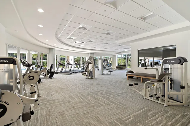 $2,795,000 | 2700 Donald Ross Road, Unit 501, Palm Beach Gardens, FL 33410