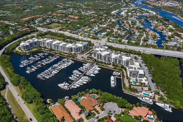 $2,795,000 | 2700 Donald Ross Road, Unit 501, Palm Beach Gardens, FL 33410