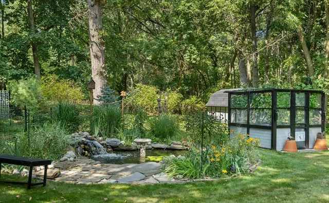 $2,900 | 583 Kingsbury Street Northwest, Grand Rapids, MI 49544