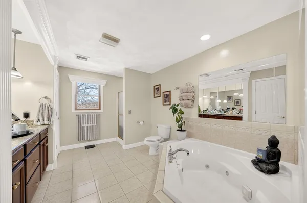 $899,999 | 155 Sagamore Road, Seekonk, MA 02771