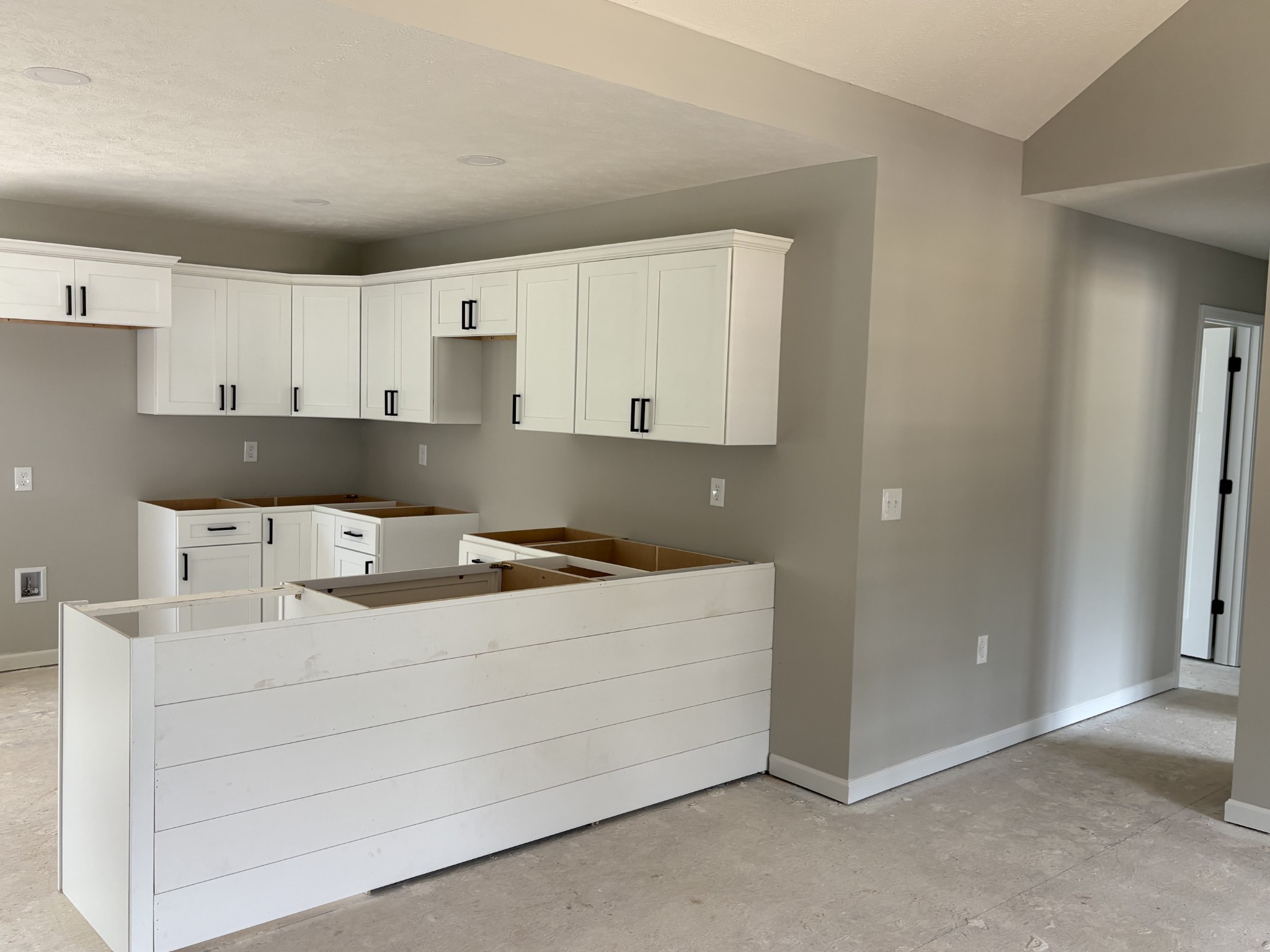 232 Poling Drive Pulaski, TN 38478 - Photo 3 of 24 a room with a bed and a cabinets