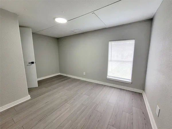 $900 | 312 Paddock Street, Unit 3, Willis, TX 77378