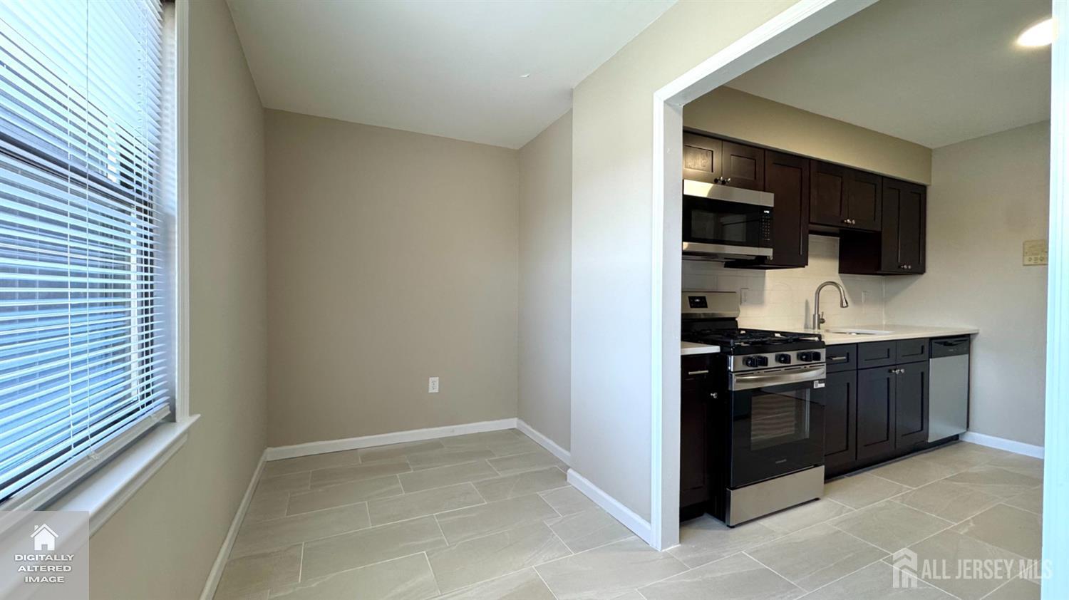 1511 Raspberry Court Edison, NJ 08817 - Photo 8 of 14