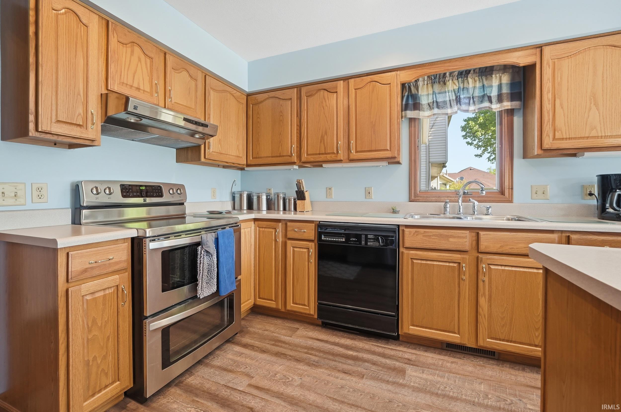 415 Ridge Hill Place Fort Wayne, IN 46804 - Photo 13 of 36 Gallery Image 13