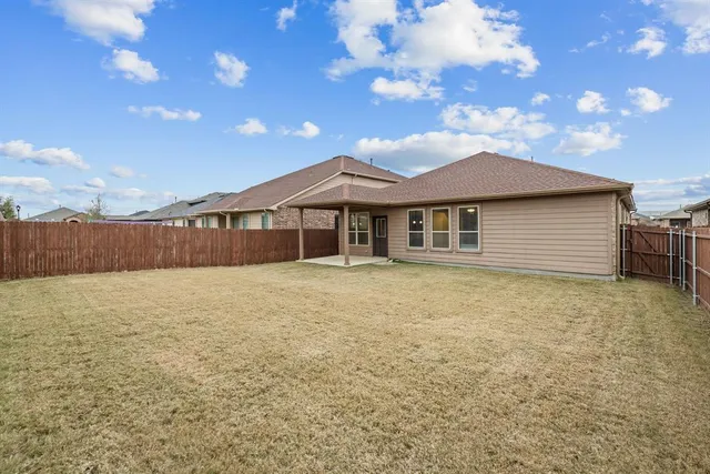 $2,250 | 10321 Burtrum Drive, Fort Worth, TX 76177