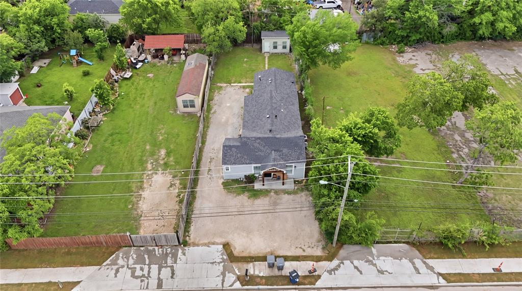 2519 Chalk Hill Road Dallas, TX 75212 - Photo 2 of 9