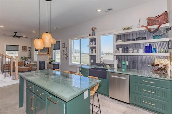 $425,000 | 18-14 Redwood Lane, Linn Valley, KS 66040