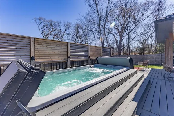 $425,000 | 18-14 Redwood Lane, Linn Valley, KS 66040