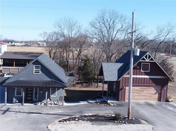 $425,000 | 18-14 Redwood Lane, Linn Valley, KS 66040