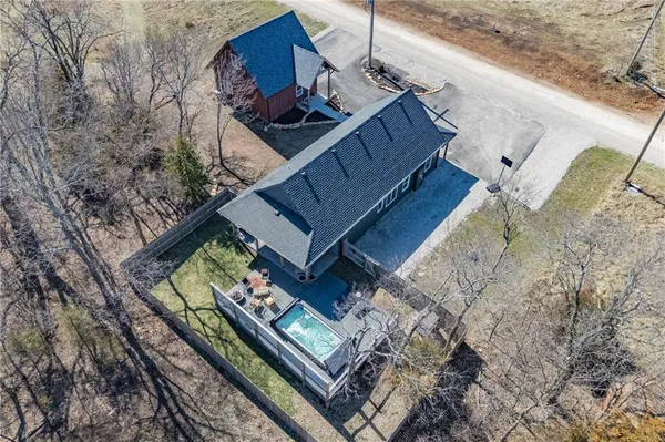 $425,000 | 18-14 Redwood Lane, Linn Valley, KS 66040